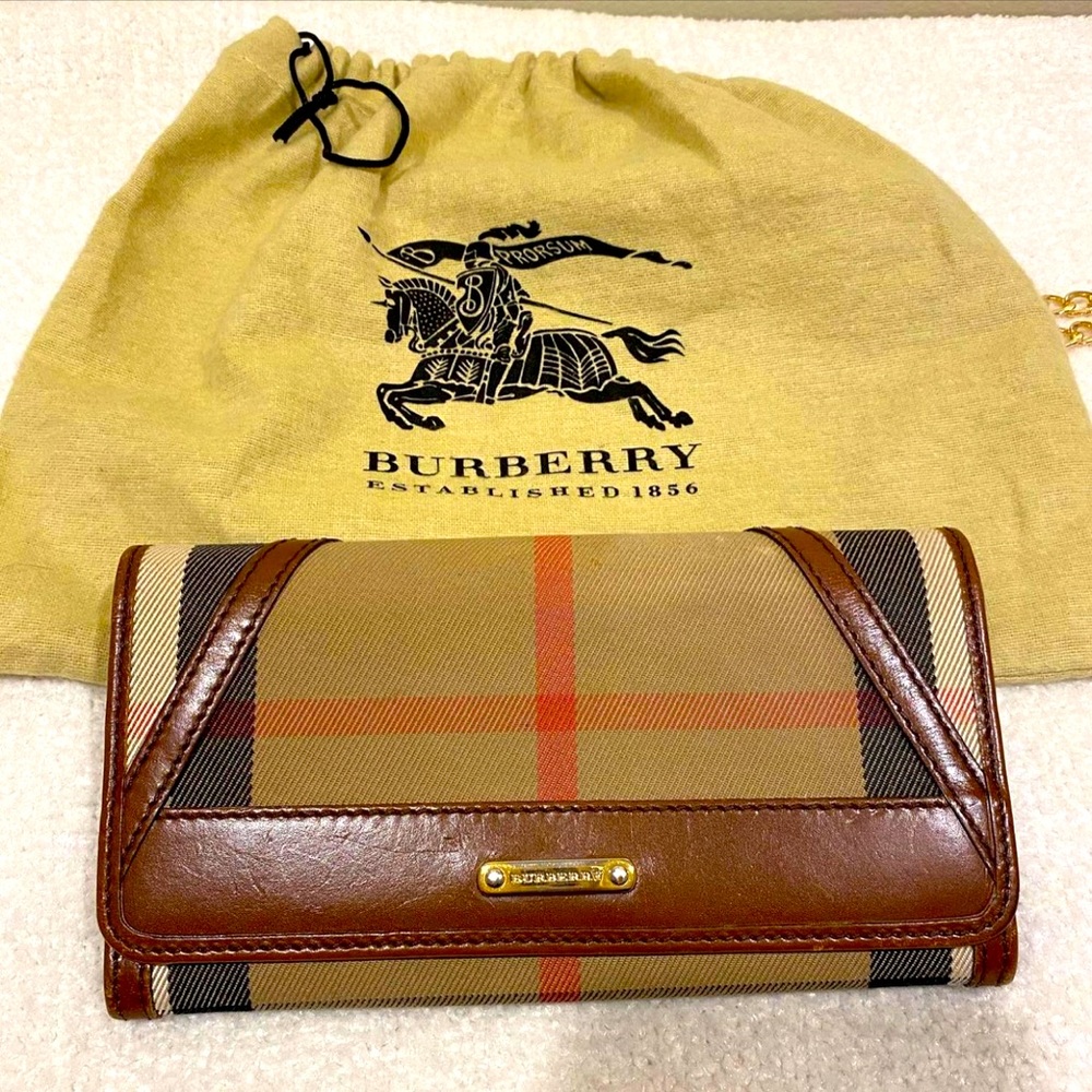 Authentic Burberry wallet with added chain!